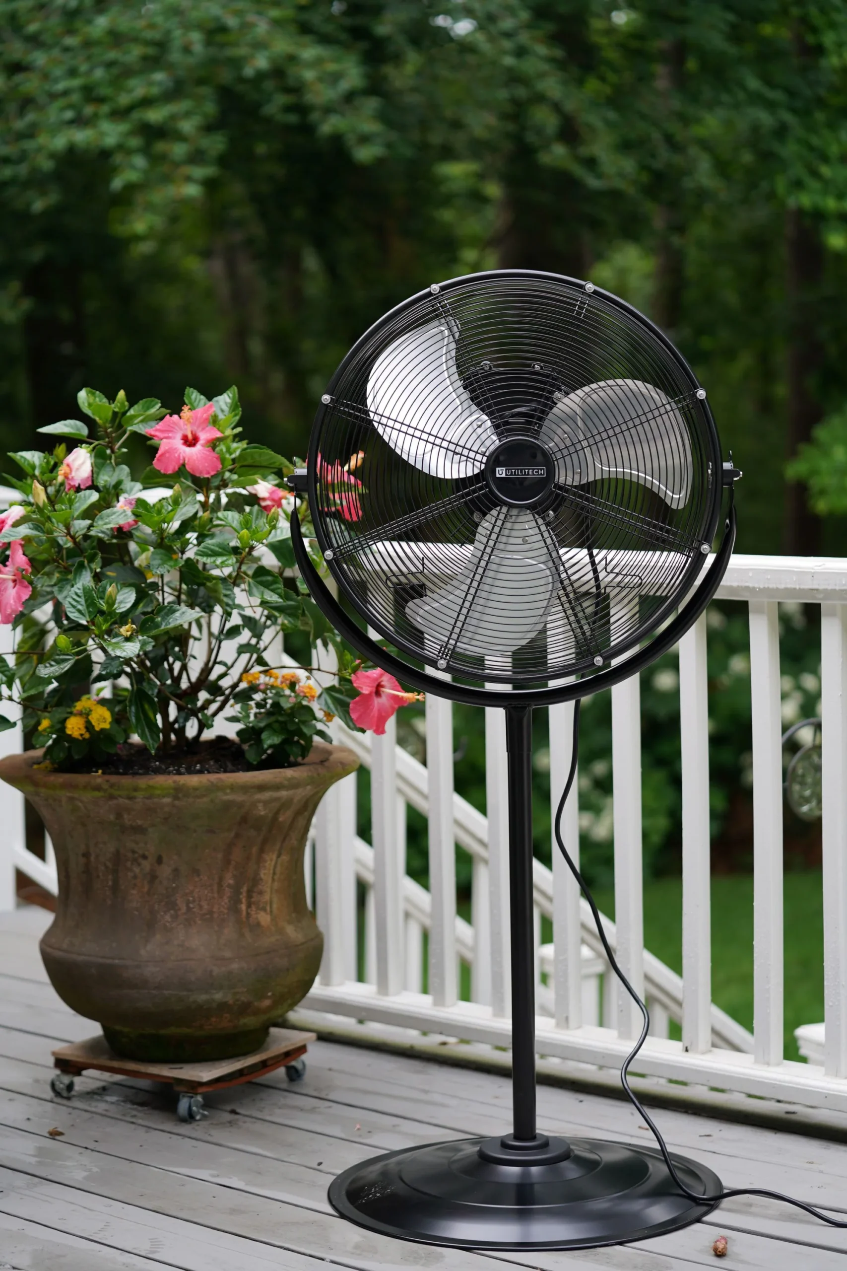 Utilitech 20 inch high velocity fan
